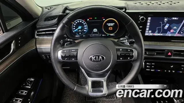 Kia K5 2020 — Şəkil 28/33