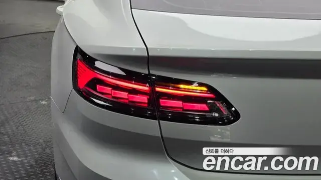 Volkswagen Arteon 2022 — Şəkil 28/30