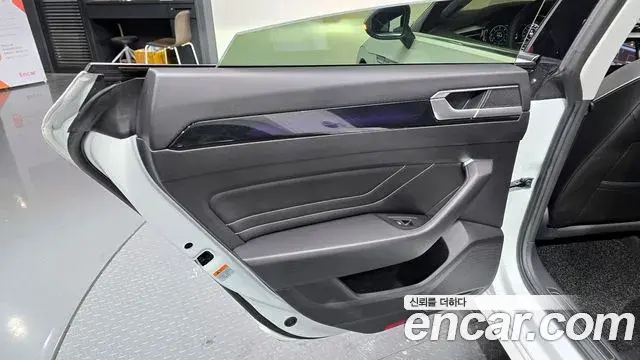Volkswagen Arteon 2022 — Şəkil 13/30