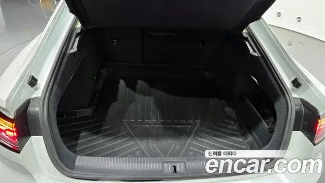 Volkswagen Arteon 2022 — Şəkil 29/30