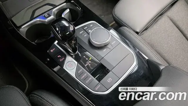 BMW 1 Series 2024 — Photo 22/31