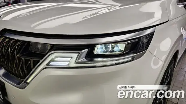 Kia Carnival 2021 — Photo 21/34