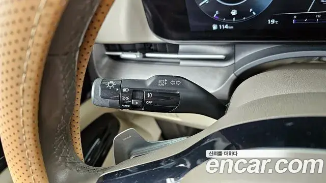 Kia Carnival 2021 — Photo 33/34