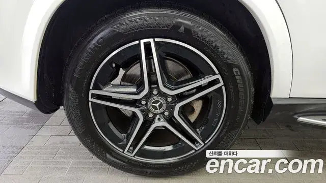 Mercedes-Benz GLE-Class 2019 — Şəkil 8/34
