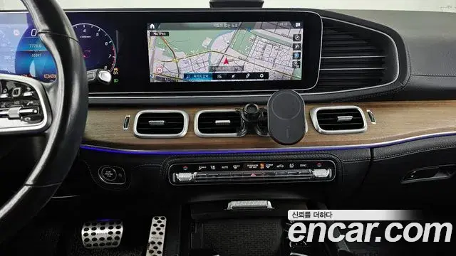 Mercedes-Benz GLE-Class 2019 — Şəkil 19/34