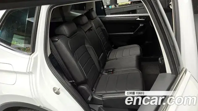 Volkswagen Tiguan Allspace 2022 — Şəkil 22/31