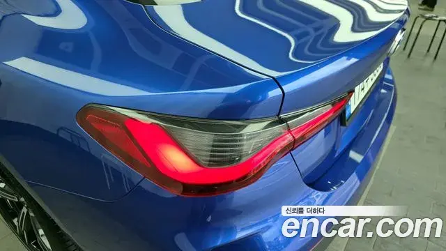 BMW 4 Series 2021 — Şəkil 23/32
