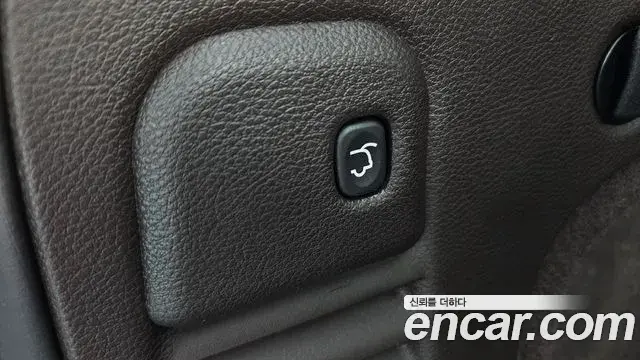 Jeep Grand Cherokee 2018 — Şəkil 18/20