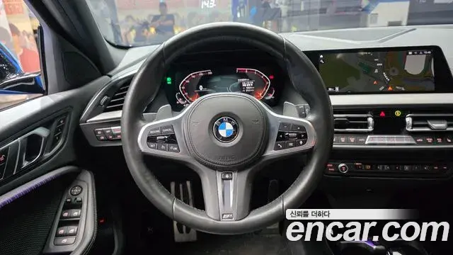BMW 1 Series 2022 — Фото 13/20
