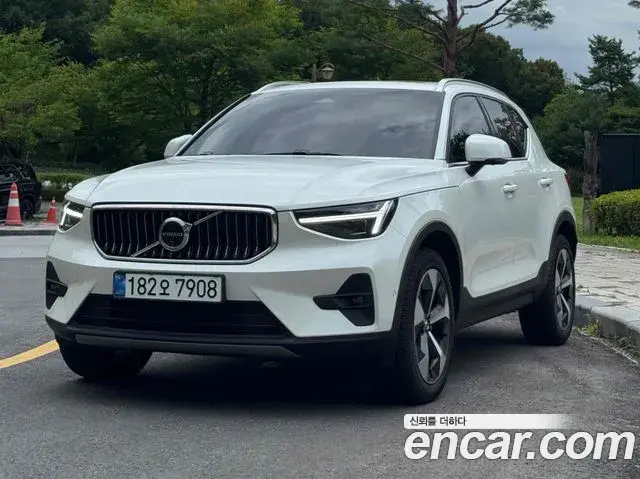 Volvo XC40 2024 — Şəkil 18/20