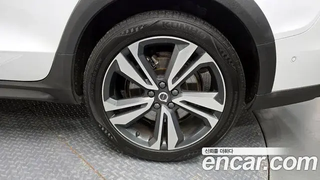 Volvo V60 Cross Country 2020 — ფოტო 20/35