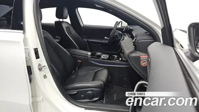 Mercedes-Benz A-Class 2020 — Фото 10/20