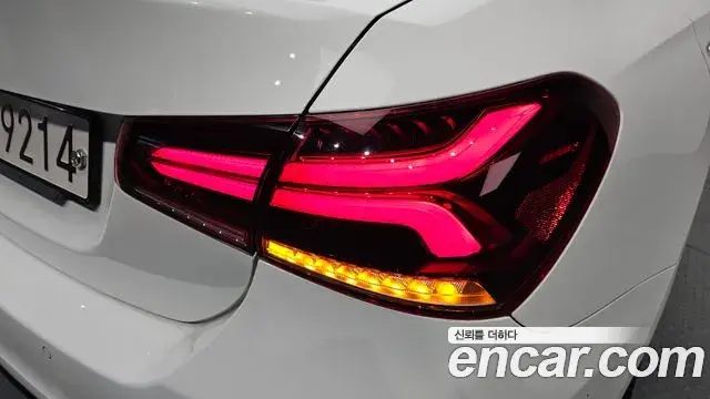 Mercedes-Benz A-Class 2020 — Photo 27/31