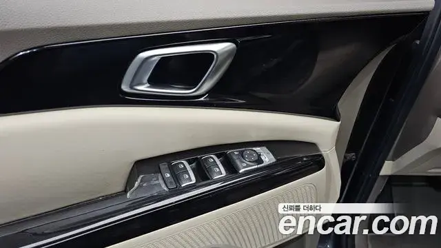Kia Carnival 2022 — Şəkil 19/30