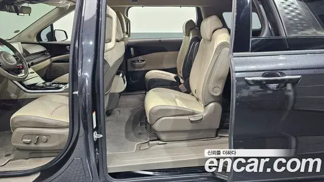Kia Carnival 2022 — Şəkil 12/30