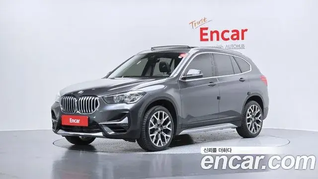 BMW X1 2022 — ფოტო 1/20