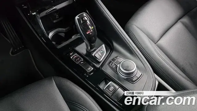 BMW X1 2022 — ფოტო 5/20