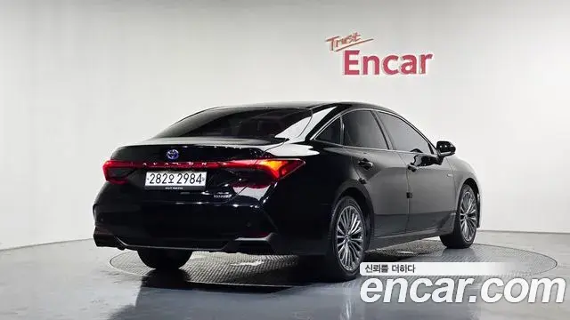 Toyota Avalon 2019 — Şəkil 6/20