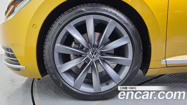 Volkswagen Arteon 2020 — ფოტო 25/34