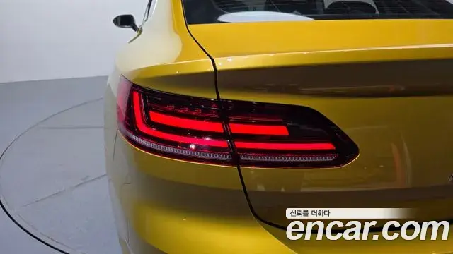 Volkswagen Arteon 2020 — ფოტო 13/34