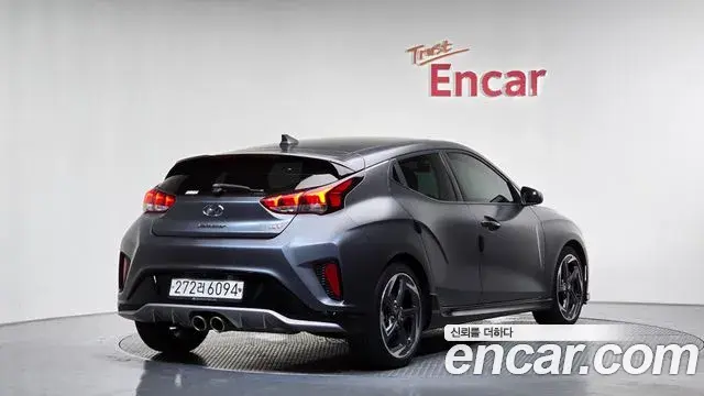 Hyundai Veloster 2019 — Şəkil 18/30