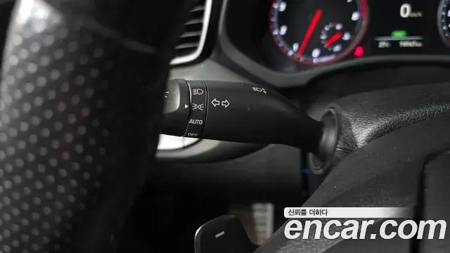 Hyundai Veloster 2019 — Şəkil 10/30