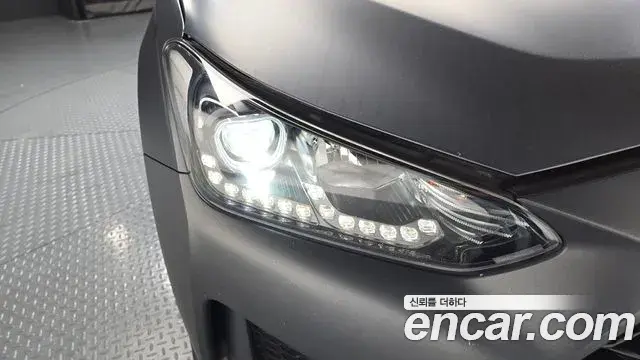 Hyundai Veloster 2019 — Şəkil 17/30