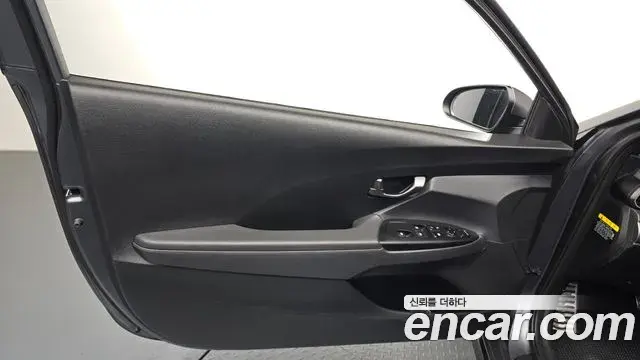 Hyundai Veloster 2019 — Şəkil 15/30