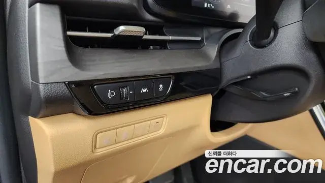 Kia Carnival 2021 — Фото 16/20