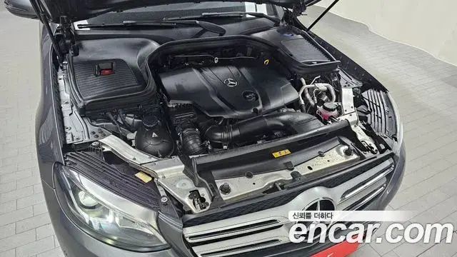 Mercedes-Benz GLC-Class 2018 — ფოტო 30/31