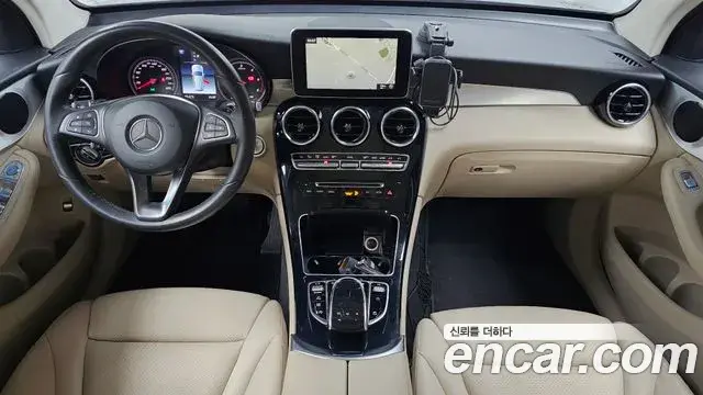 Mercedes-Benz GLC-Class 2018 — ფოტო 12/31