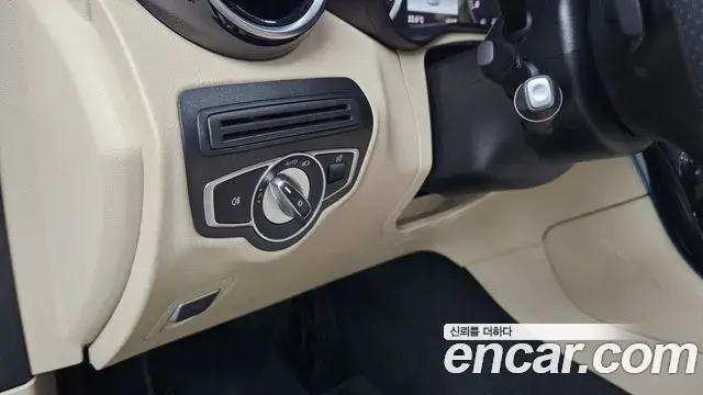 Mercedes-Benz GLC-Class 2018 — ფოტო 26/31