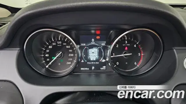 Land Rover Discovery Sport 2018 — Фото 7/20