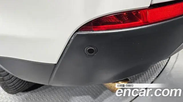 Land Rover Discovery Sport 2018 — Photo 26/30