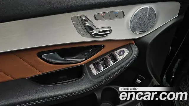 Mercedes-Benz GLC-Class 2020 — Фото 17/20