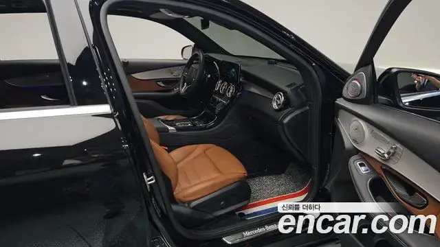Mercedes-Benz GLC-Class 2020 — ფოტო 30/37