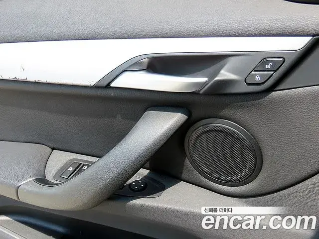 BMW X1 2018 — Photo 7/20