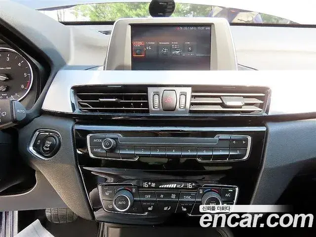 BMW X1 2018 — Photo 18/20