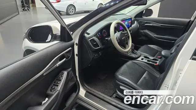 Kia Seltos 2020 — ფოტო 14/20