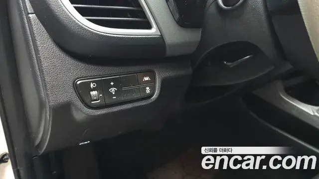Kia Seltos 2020 — ფოტო 13/20
