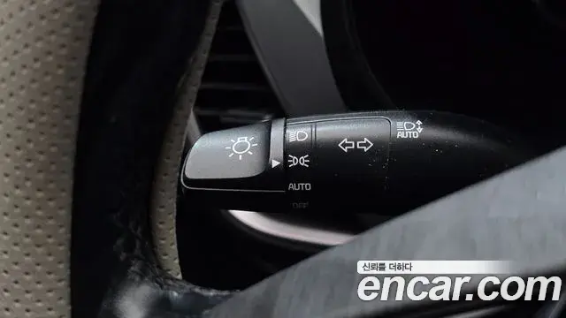 Kia Seltos 2020 — ფოტო 5/20