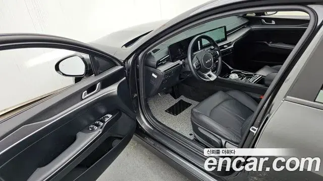 Kia K5 2025 — Şəkil 10/30