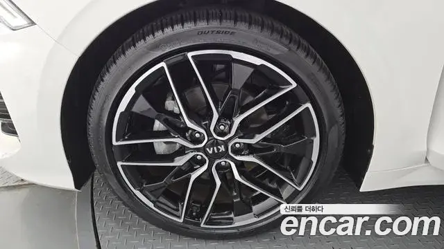 Kia K5 2021 — Photo 22/30