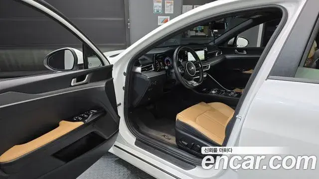 Kia K5 2021 — Photo 10/30