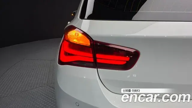 BMW 1 Series 2018 — Photo 30/31