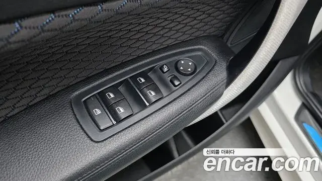 BMW 1 Series 2018 — Photo 8/31