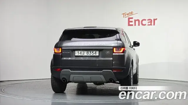 Land Rover Range Rover Evoque 2018 — ფოტო 24/34