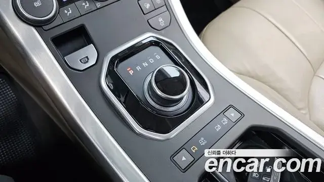 Land Rover Range Rover Evoque 2018 — ფოტო 25/34