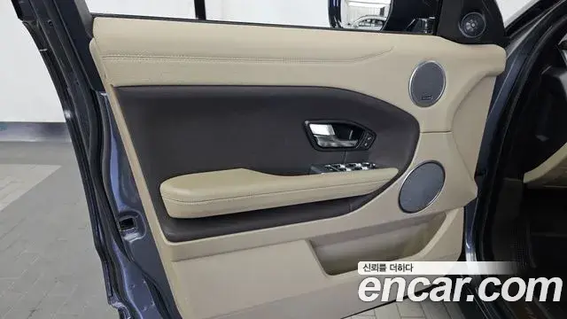 Land Rover Range Rover Evoque 2018 — ფოტო 27/34