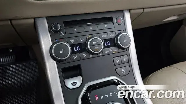 Land Rover Range Rover Evoque 2018 — ფოტო 26/34